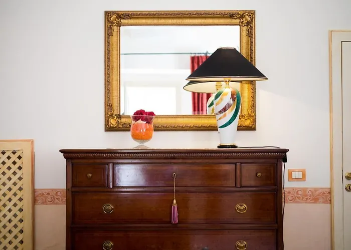 Ilary House - De Vivo Realty *