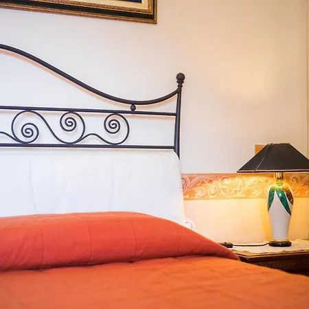 Ilary House - De Vivo Realty * Positano