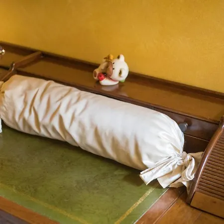 Ilary House - De Vivo Realty