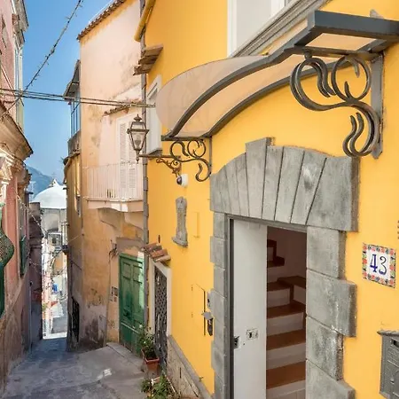 Holiday home Ilary House - De Vivo Realty