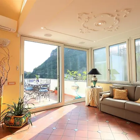 Holiday home Ilary House - De Vivo Realty Positano