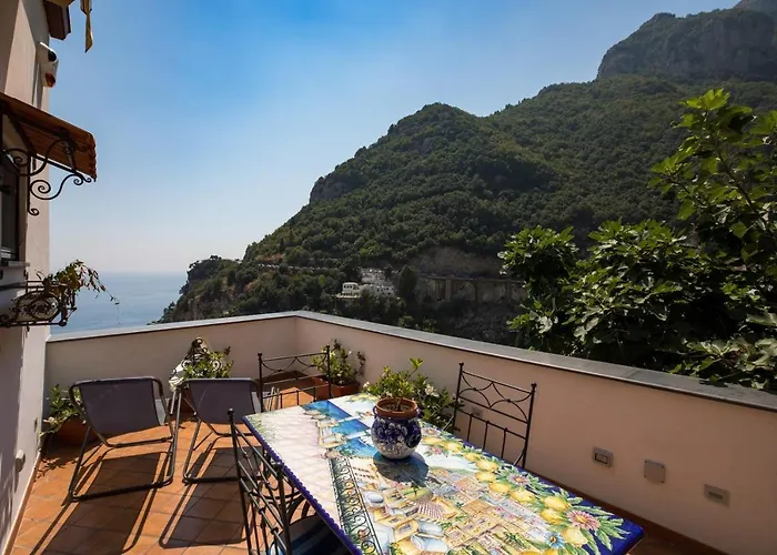 Ilary House - De Vivo Realty * Positano