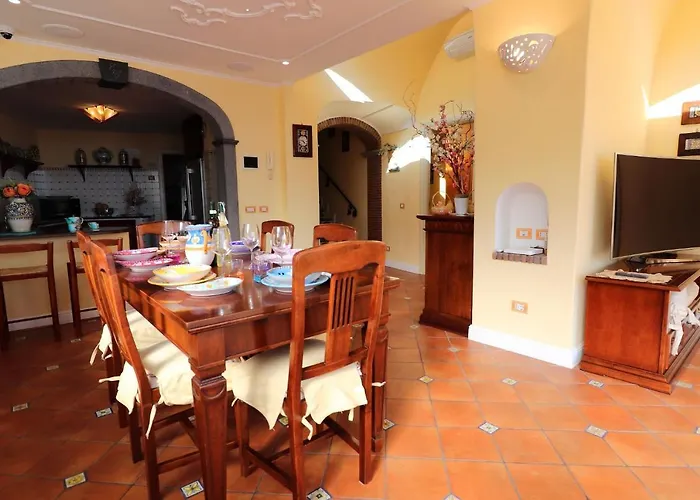 Nyaraló Ilary House - De Vivo Realty *