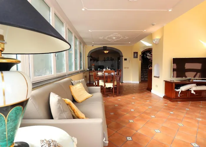 Nyaraló Ilary House - De Vivo Realty