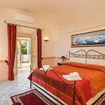 Holiday home De Vivo Realty - Ilary House *