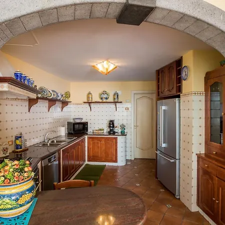 De Vivo Realty - Ilary House Holiday home *